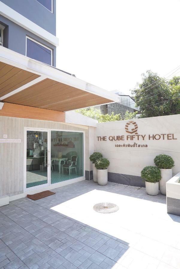 The Qube Fifty Hotel Bangkok Exterior photo